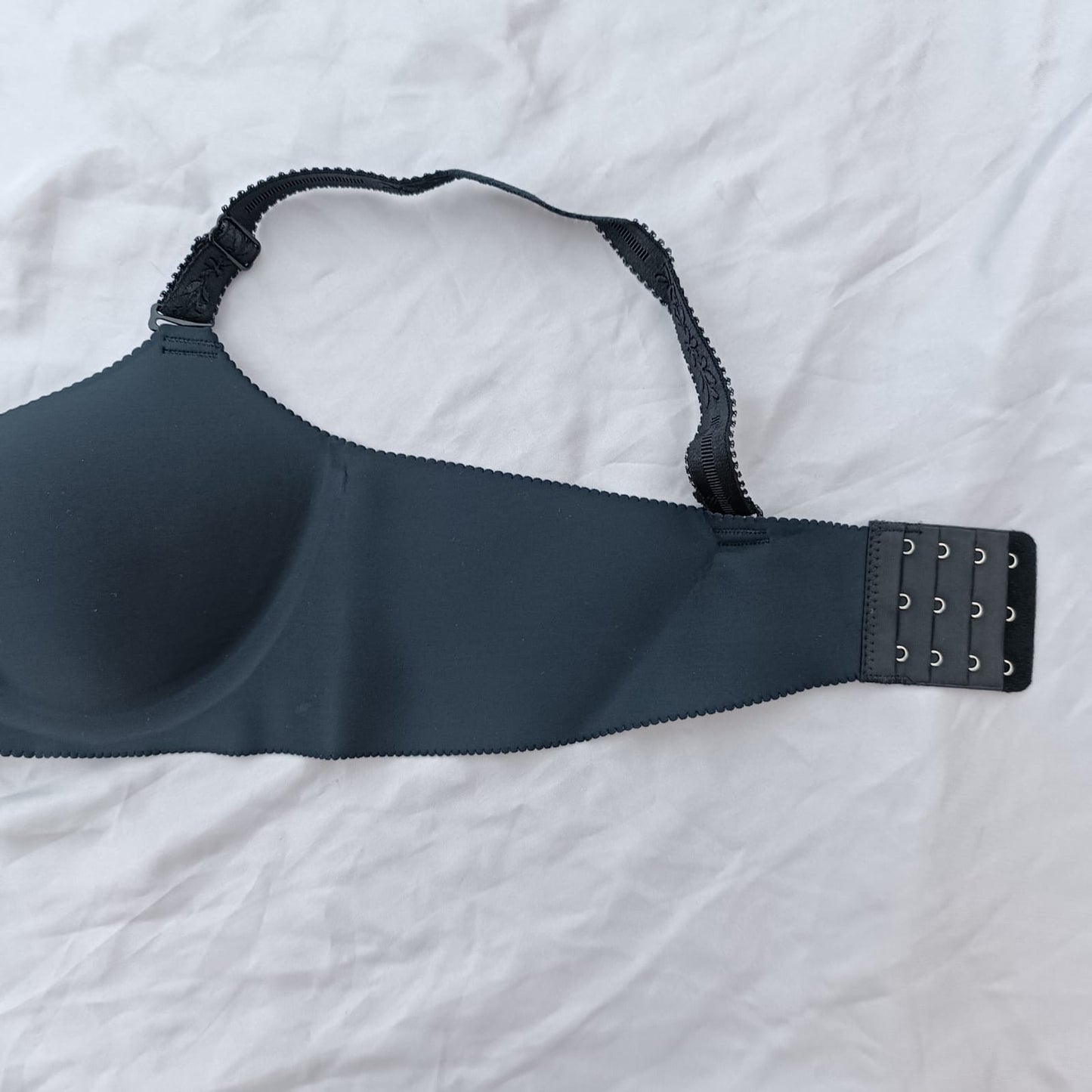 Brezs Simple & Comfortable Padded Foamy Bra